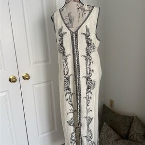 Elegant Black and White Floral Dress